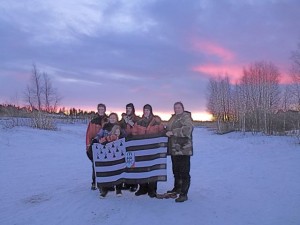 Laponie_groupe_avec_drapeau_KV